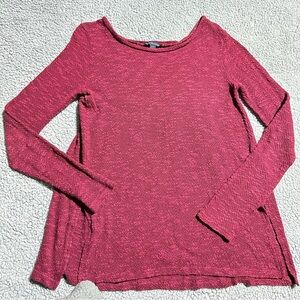 👉 American Eagle Outfitters Textured Long Sleeve Knit Top – Burgundy, Size S